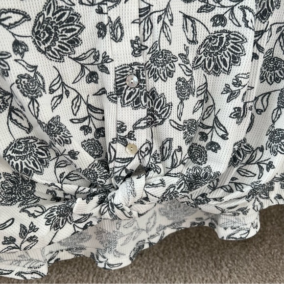 BOBEAU Floral Button Up Tie Front - Picture 9 of 12